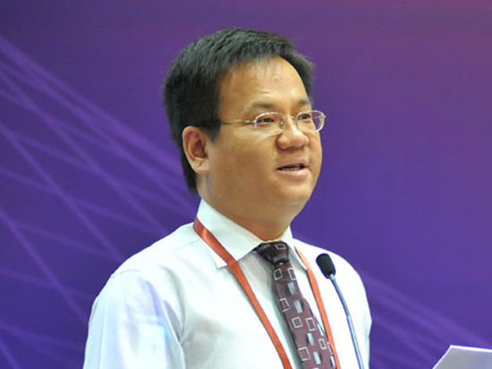 至正股份:张斌辞去公司副总裁职务