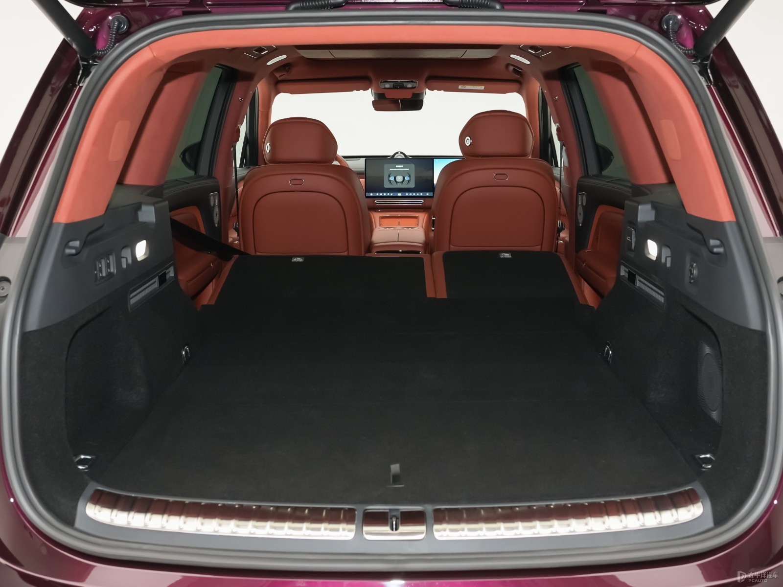 8系唯一四激光全地形SUV,岚图泰山X8权益后售价28.29万元起