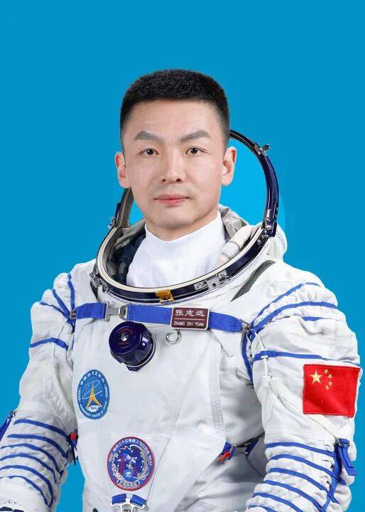 神舟二十三号航天员黎家盈:感谢祖国提供圆梦舞台